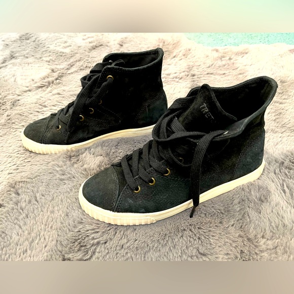 Tretorn Suede hi top sneakers - Picture 2 of 4